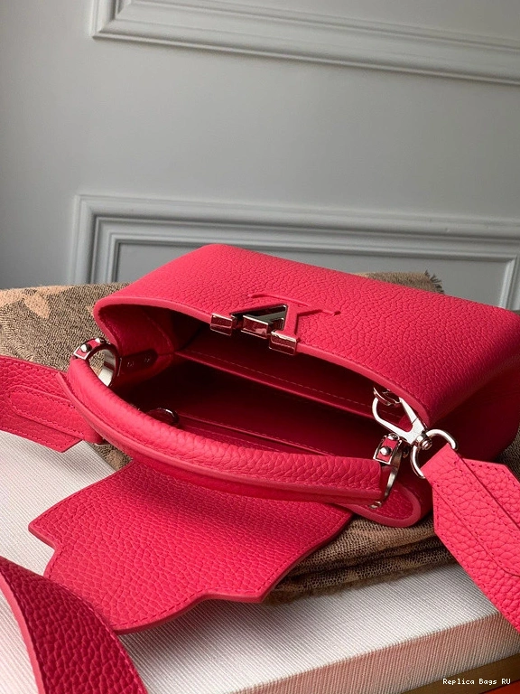 Affordable CAPUCINES MINI LOUIS VUITTON 0822